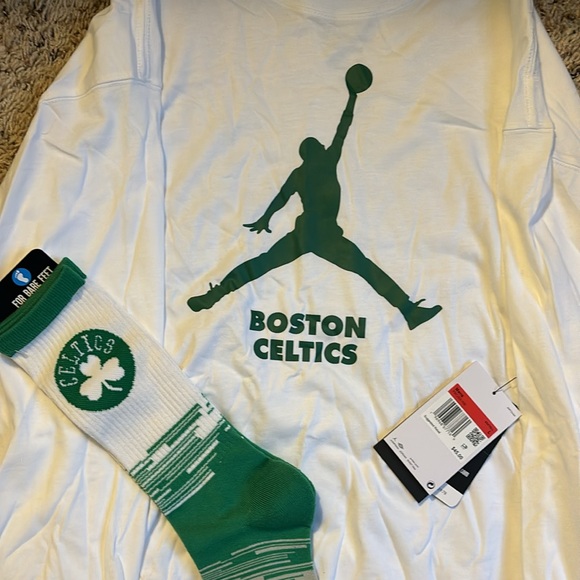 Boston Celtics combo long sleeve shirt large  and socks ! Brand new with tags - Picture 4 of 4